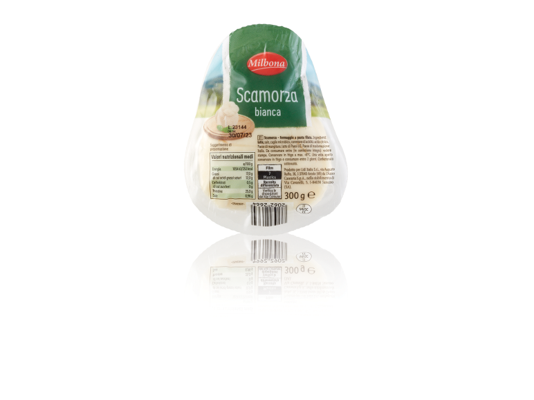 Confezione di scamorza bianca con informazioni nutrizionali e data di scadenza 30/07/23.