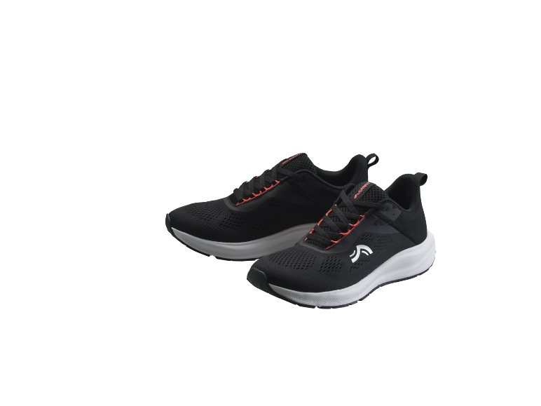 Un paio di scarpe sportive nere con dettagli arancioni e suole bianche.