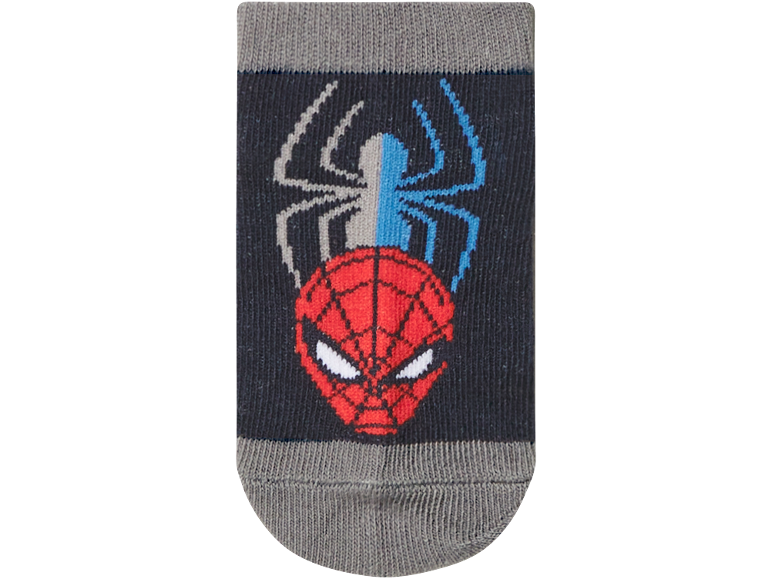 Calzino nero con motivo di ragnatela grigia e blu e maschera rossa da supereroe.