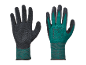 Un paio di guanti da lavoro, uno mostra il palmo con texture nera, l'altro il dorso con materiale verde e il numero 11.