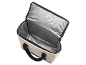 Borsa termica beige aperta con interno argentato.