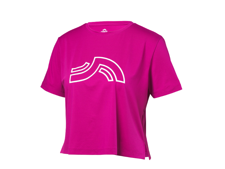 Maglietta sportiva fucsia a maniche corte con logo bianco sul petto.