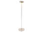 Lampada da terra alta e sottile con base circolare e parte superiore piatta e rotonda che emette una luce calda.