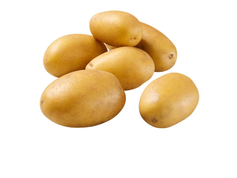 Pila di patate gialle su sfondo nero.