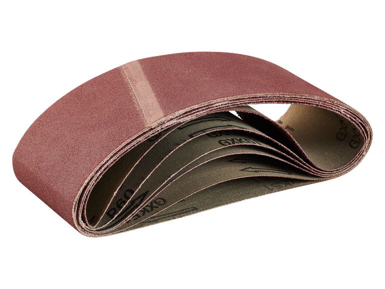 Cinghie abrasive piegate per levigatrice, con scritte P60 e GXK51 visibili.