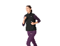 Donna con gilet nero e leggings viola da corsa.