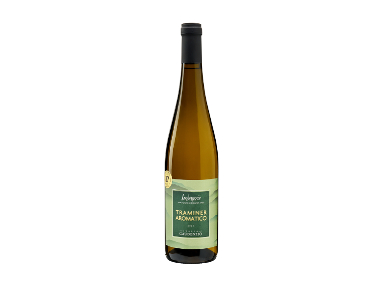 Una bottiglia di vino bianco Traminer Aromatico su sfondo nero.