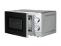 Forno a microonde argentato con sportello aperto, che mostra le manopole di potenza e timer.