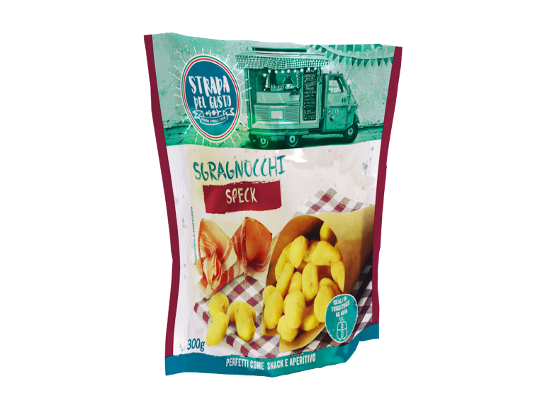 Busta di gnocchi e speck, perfetti come snack o aperitivo.