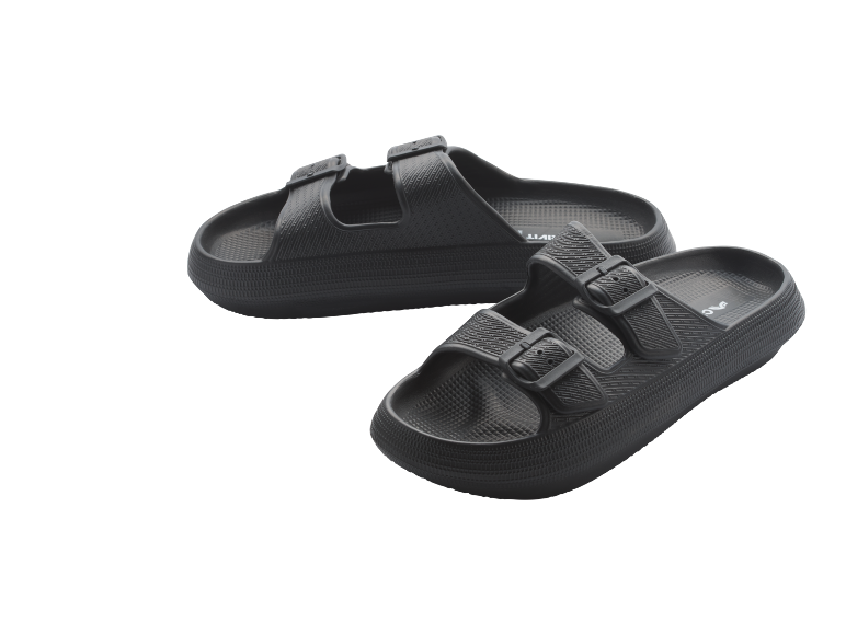 Due sandali neri con due cinturini e fibbie.