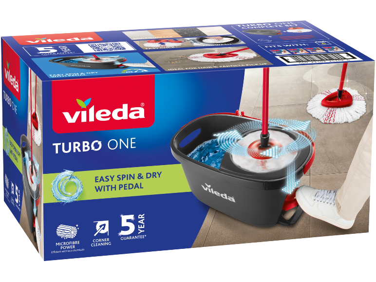 Scatola di un kit di pulizia con secchio e mocio, con testo 'TURBO ONE' e 'EASY SPIN & DRY WITH PEDAL'.