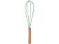 Frusta da cucina con fili in silicone verdi e manico in legno.