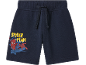 Pantaloncini blu scuro per bambini con stampa di un supereroe rosso e blu e testo giallo.