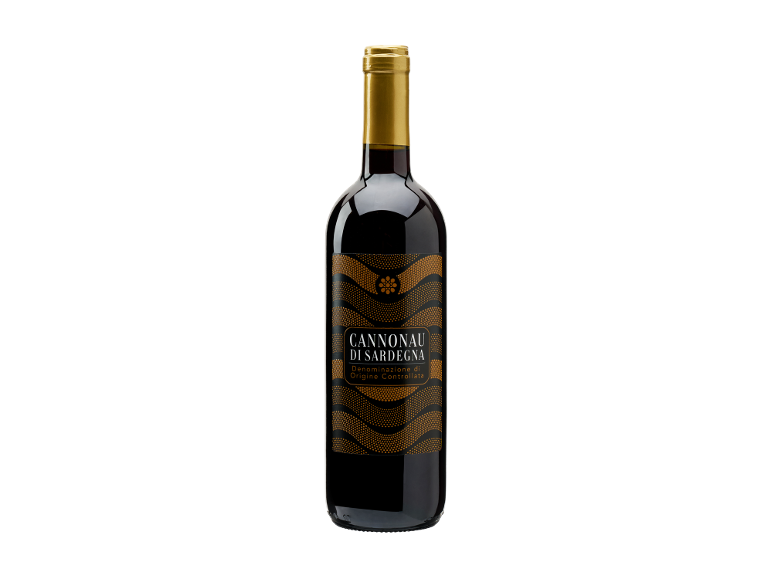 Bottiglia di vino rosso Cannonau di Sardegna con capsula dorata su sfondo nero.