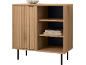 Credenza in legno con anta scanalata, ripiani aperti e gambe nere.