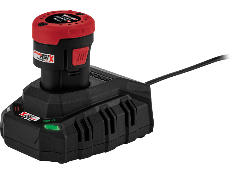 Una batteria ricaricabile da 2.0 Ah 12 V in carica nel suo caricabatterie.
