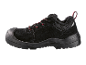 Scarpa antinfortunistica nera con lacci rossi e neri, fodera in pelliccia sintetica.