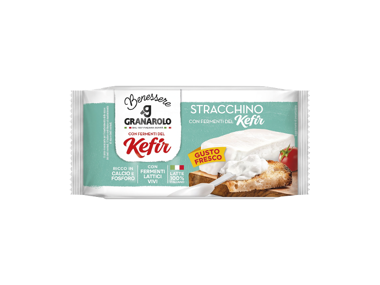 Stracchino con fermenti di kefir, fresco, ricco in calcio e fosforo.