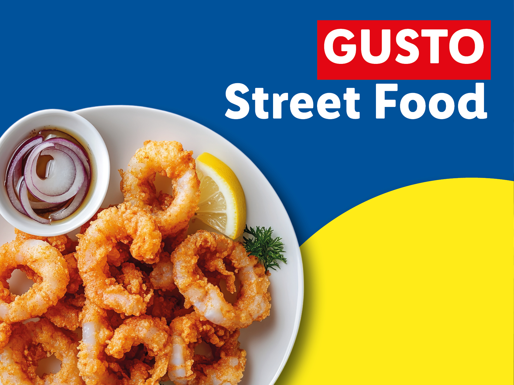 Calamari fritti Gusto Street Food, serviti con cipolla rossa marinata e limone.