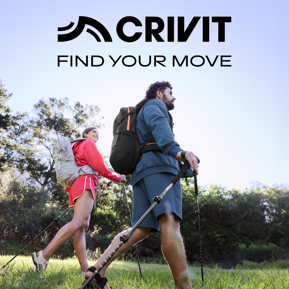 Due escursionisti con zaini e bastoncini da trekking, con il testo 'FIND YOUR MOVE'.