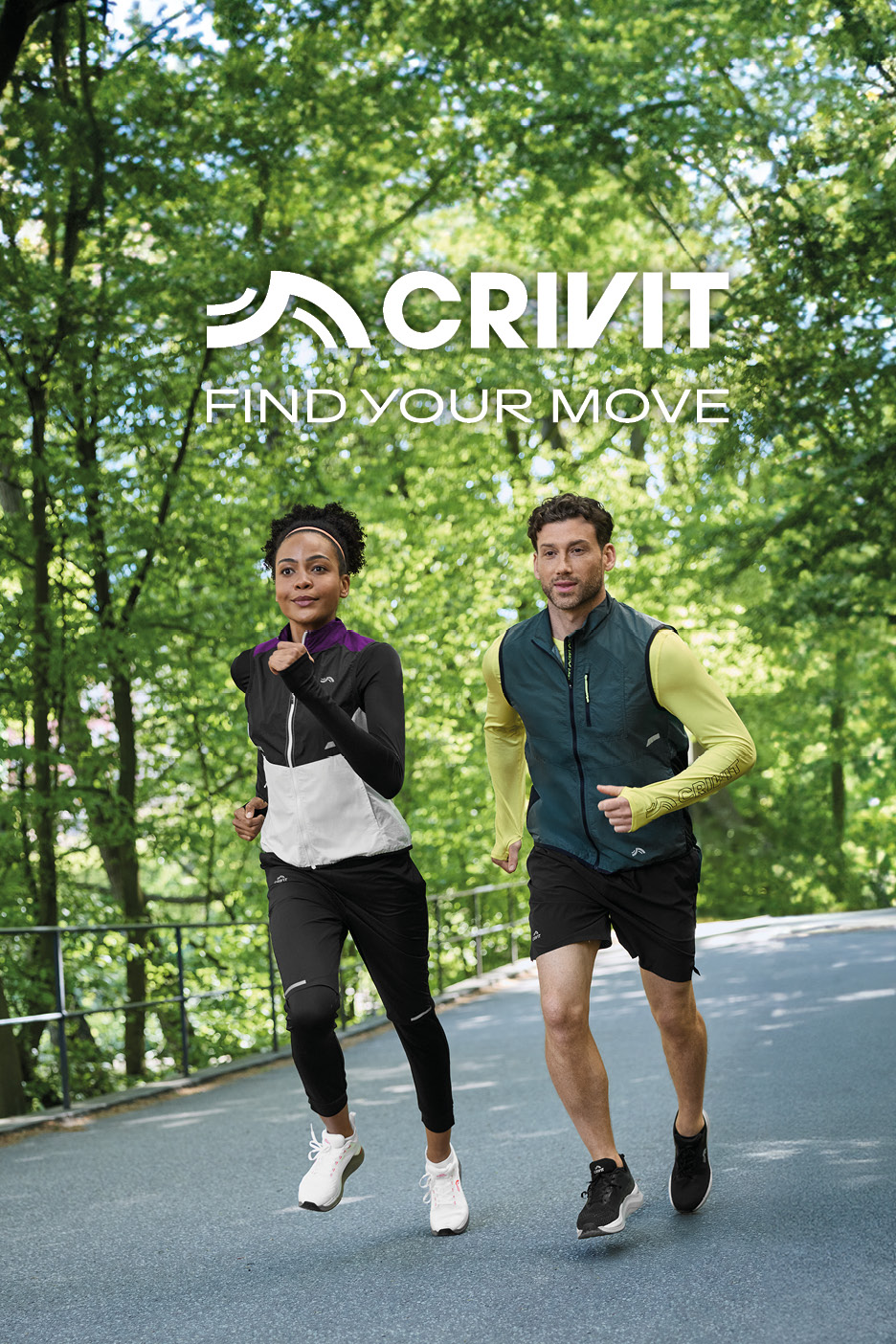 Due persone corrono su una strada alberata, indossando abbigliamento sportivo. Testo: FIND YOUR MOVE.