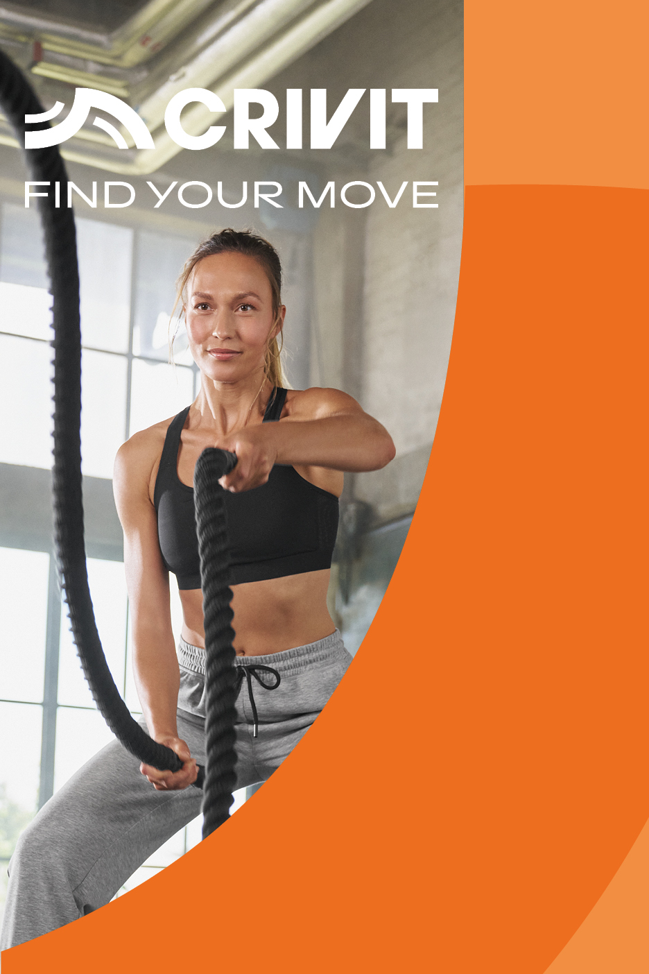 Donna in abbigliamento sportivo Crivit con corde, e il testo: CRIVIT FIND YOUR MOVE.