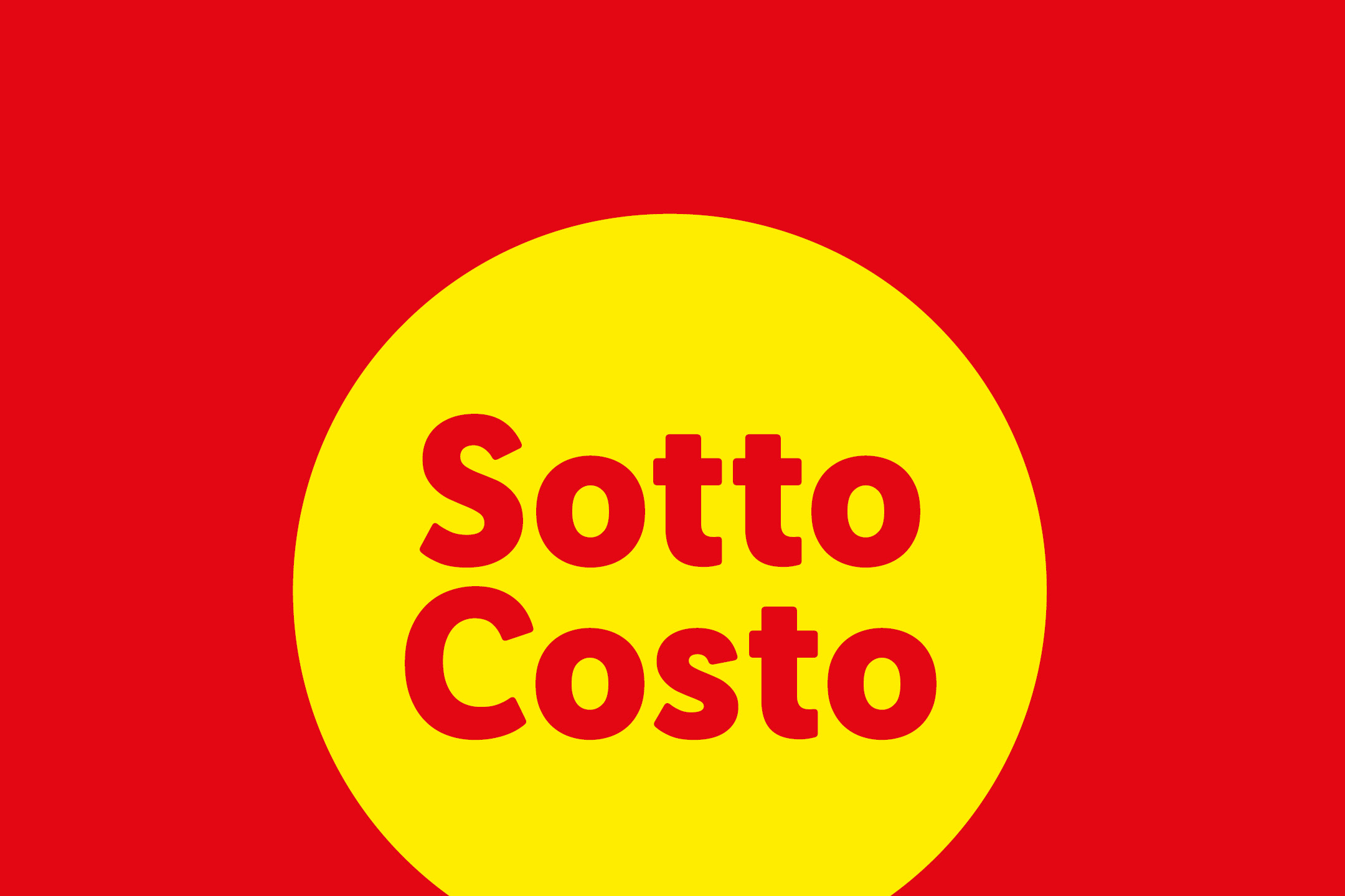 Sfondo rosso con un cerchio giallo contenente la scritta rossa 'Sotto Costo'.
