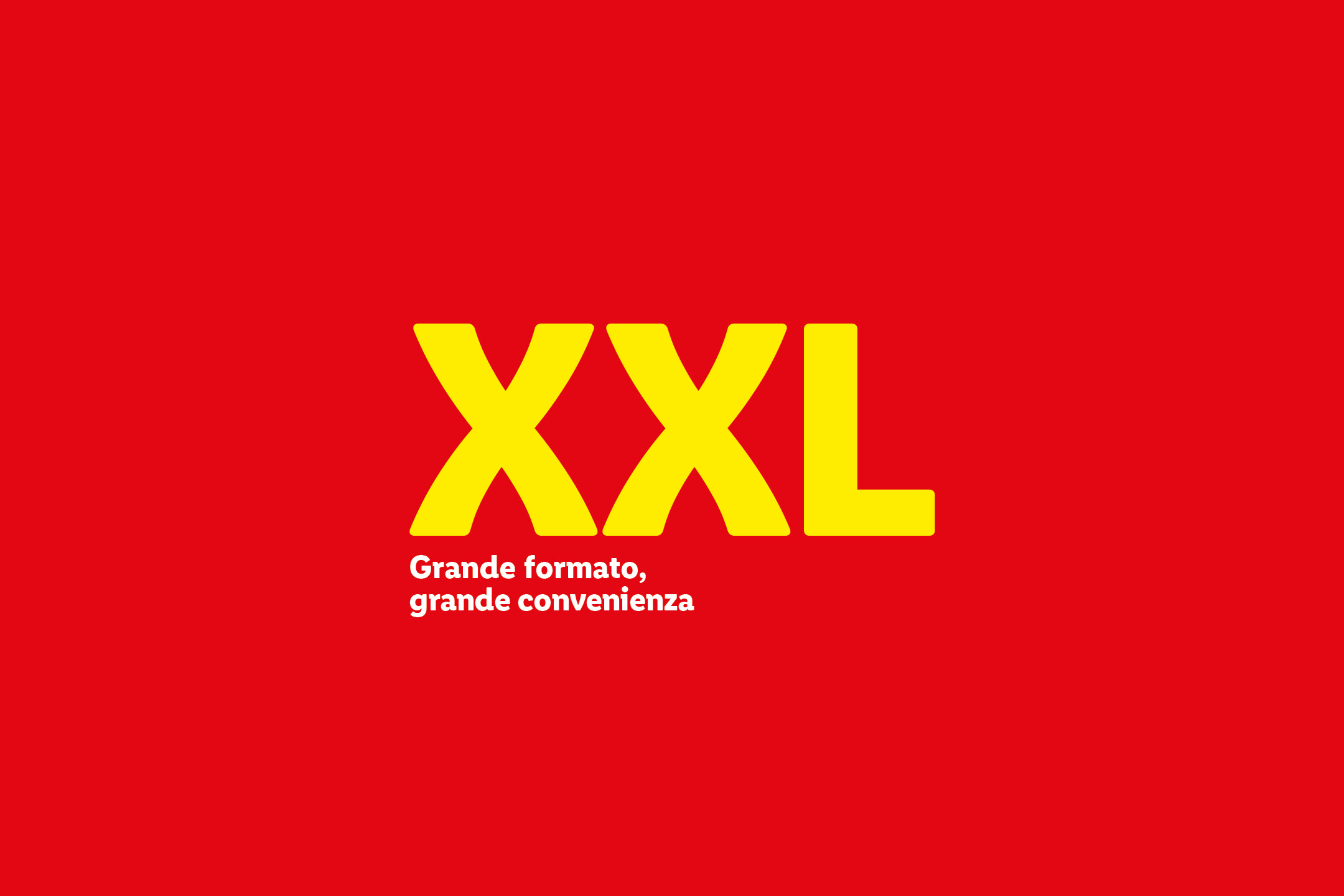 Scritta XXL in giallo su sfondo rosso con testo Grande formato, grande convenienza.